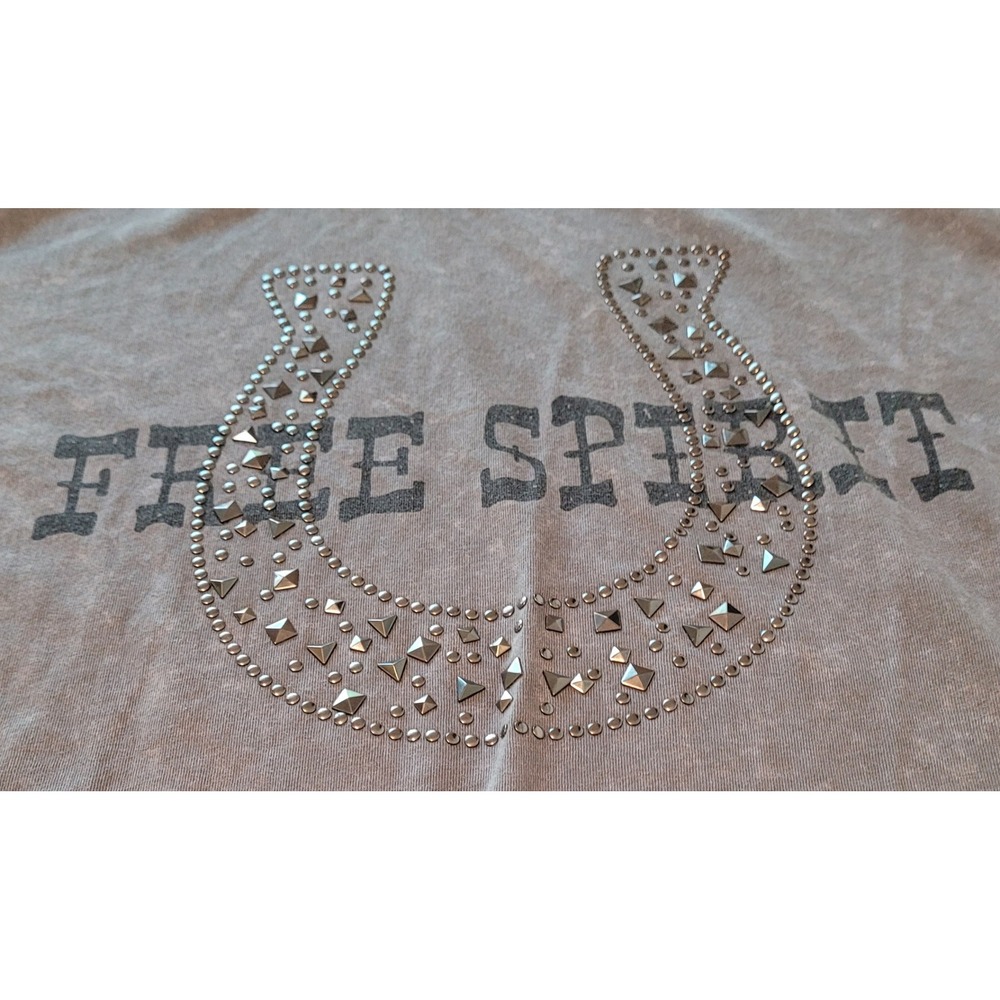 Maurices Free Spirit Horseshoe Graphic Tee Womens XL Gray Studded Mineral Wash